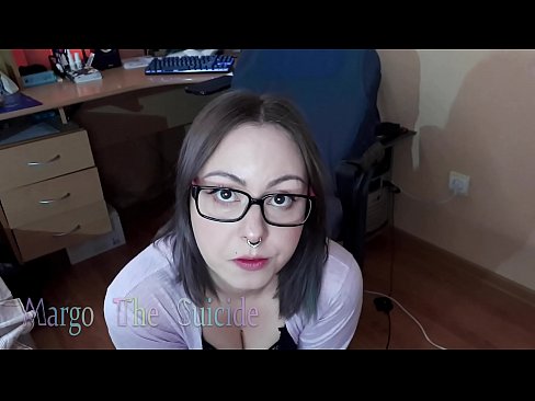 ❤️ Eynəkli Seksual Qız Kamerada Dildosunu Dərindən Əyir Porn video bizdə